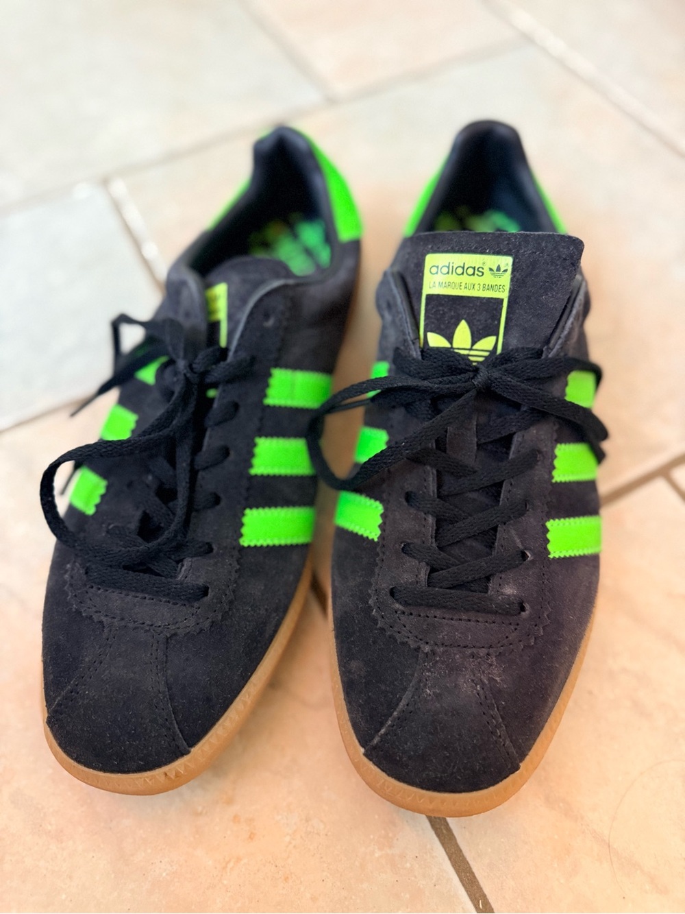 adidas Originals Bermuda BB5271 Black Green Gum Suede Men’s US 10 EU 44